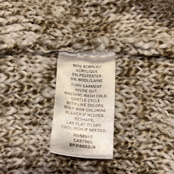 BP Cardigan - Picture 6 of 6